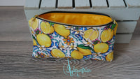 Stylisches sommerliches Täschchen für Essentials