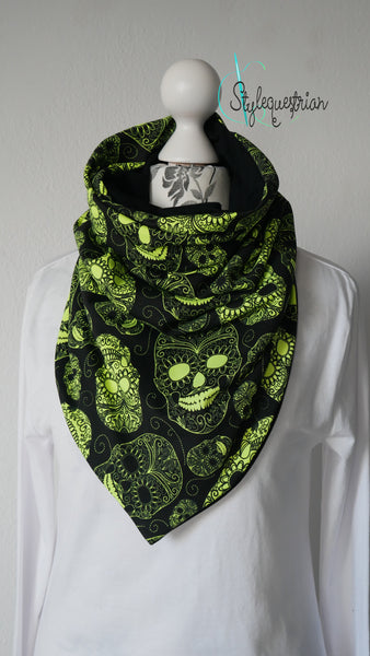 Tuchloop schwarz /  neon Skull