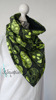 Tuchloop schwarz /  neon Skull