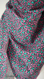 XXL Musselintuch mit Leoprint in pink / grün