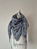 XXL Musselintuch in Dusty Blue mit floralem Muster