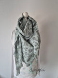 XXL Musselintuch in Dusty Green mit floralem Muster