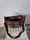 Einzigartige Crossbody Handtasche mit stilvollem Muster in bordeaux, altrosa und gold Tönen (Unikat)