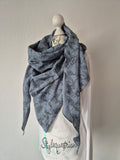 XXL Musselintuch in Dusty Blue mit floralem Muster