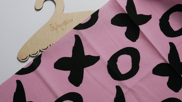 Canvas XOXO rosafarbener Hintergrund
