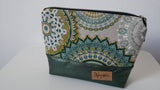Schlichter Allrounder grün metallic mit Mandala