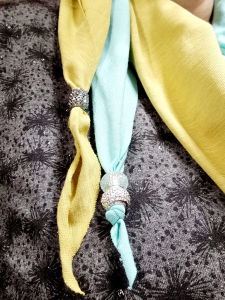 Halstuch aus Slubjersey mit Perlen