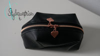 Cooles Täschchen als individueller Begleiter schwarz / Leoherzen beige