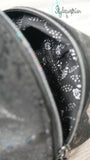 Cooles Täschchen als individueller Begleiter schwarz / Blumen holo